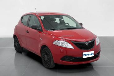 LANCIA CERTIFIED Lancia Ypsilon 1.0 Firefly Hybrid Silver S And S 70cv Usata - City Car Ibrido Rosso - Pistoia - 2400072_3