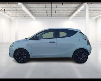 LANCIA CERTIFIED Lancia Ypsilon Iii 2015 1.0 Firefly Hybrid Silver S And S 70cv Usata - City Car Ibrido Bianco - Viterbo - 2400093_4
