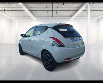 LANCIA CERTIFIED Lancia Ypsilon Iii 2015 1.0 Firefly Hybrid Silver S And S 70cv Usata - City Car Ibrido Bianco - Viterbo - 2400093_5