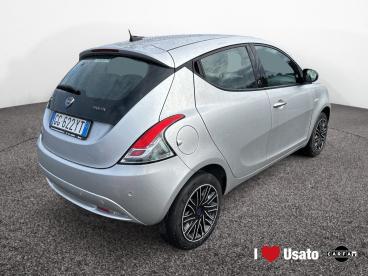 LANCIA CERTIFIED Lancia Ypsilon Iii 2021 1.0 Firefly Hybrid Gold S And S 70cv Usata - City Car Ibrido Grigio - Roma - 2400442_3