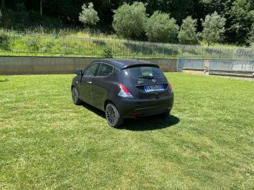 LANCIA CERTIFIED Lancia Ypsilon 1.0 Firefly 70cv S And Amp, Hybrid Gold Usata - City Car Ibrido Nero - Fisciano - 2400670_4