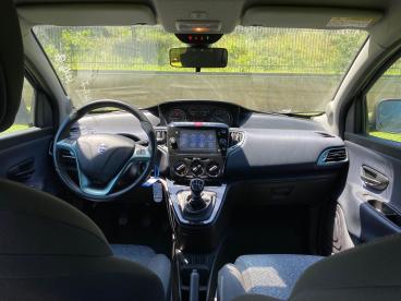 LANCIA CERTIFIED Lancia Ypsilon 1.0 Firefly 70cv S And Amp, Hybrid Gold Usata - City Car Ibrido Nero - Fisciano - 2400670_5