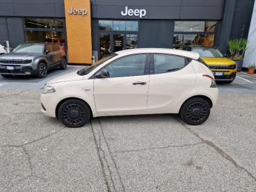 LANCIA CERTIFIED Lancia Ypsilon Iii 2015 1.2 Elefantino Blu S And S 69cv My19 Usata - City Car Benzina Bianco - Roma - 2401317_2