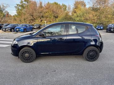 LANCIA CERTIFIED Lancia Ypsilon 1.0 70cv Firefly Hybrid S&s Silver Usata - City Car Ibrido Blu - Roma - 2401335_4
