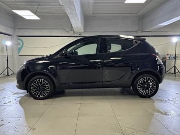 LANCIA CERTIFIED Lancia Ypsilon 1.0 Firefly 70cv Hybrid Platino Usata - City Car Ibrido Nero - Milano - 2401336_4