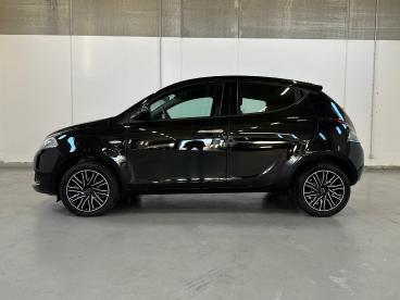 LANCIA CERTIFIED Lancia Ypsilon 1.0 Firefly 70cv Hybrid Oro Usata - City Car Ibrido Nero - Milano - 2402307_4