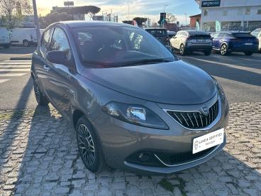 LANCIA CERTIFIED Lancia Ypsilon 1.0 Firefly 70cv Hybrid Platino Usata - City Car Ibrido Grigio - Roma - 2402711_3
