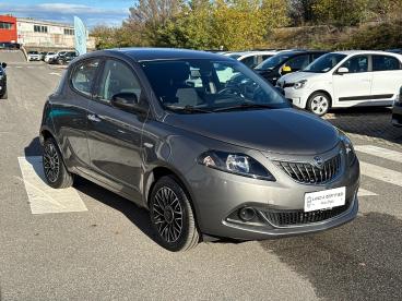 LANCIA CERTIFIED Lancia Ypsilon 1.0 Firefly 70cv Hybrid Platino Usata - City Car Ibrido Grigio - Roma - 2402712_3