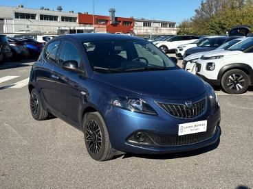 LANCIA CERTIFIED Lancia Ypsilon 1.0 Firefly 70cv Hybrid Platino Usata - City Car Ibrido Blu - Roma - 2402713_3