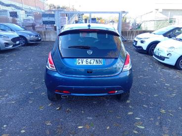 LANCIA CERTIFIED Lancia Ypsilon New 5 Porte My24 1.0 Firefly 70 Cvstart And Stop H Usata - City Car Ibrido Blu - Roma - 2403211_4