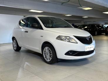 SPOTICAR Lancia Ypsilon 1.2 69cv Start& Stop Elefantino Blu Usata - City Car Benzina Bianco - Sesto San Giovanni - 1202404015_3