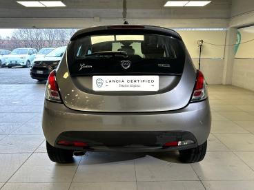 LANCIA CERTIFIED Lancia Ypsilon 1.0 Firefly 70cv S&s Hybrid Gold Usata - City Car Ibrido Grigio - Milano - 2404682_5