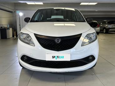 SPOTICAR Lancia Ypsilon 1.2 69cv Start& Stop Elefantino Blu Usata - City Car Benzina Bianco - Milano - 1202404773_2