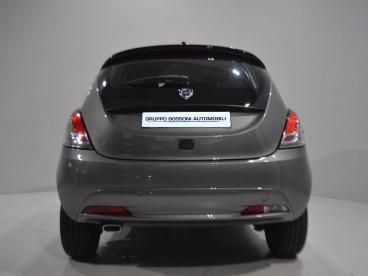 LANCIA CERTIFIED Lancia Ypsilon Iii 2021 1.0 Firefly Hybrid Platino S And S 70cv Usata - City Car Ibrido Grigio - Brescia - 2405308_4