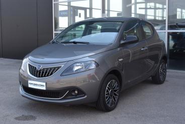 LANCIA CERTIFIED Lancia Ypsilon Iii 2021 1.0 Firefly Hybrid Platino S And S 70cv Usata - City Car Ibrido Grigio - Brescia - 2405310_1