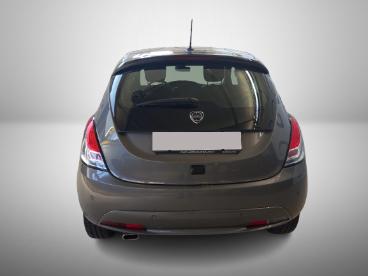 LANCIA CERTIFIED Lancia Ypsilon 1.0 Firefly 70cv Hybrid Platino Usata - City Car Ibrido Grigio - Fisciano - 2405378_4