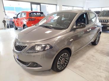 LANCIA CERTIFIED Lancia Ypsilon 1.0 Firefly 5 Porte S And S Hybrid Platino Usata - City Car Ibrido Grigio - Grugliasco - 2405907_3