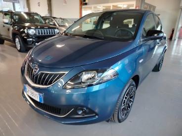 LANCIA CERTIFIED Lancia Ypsilon 1.0 70cv Hybrid Platino Promo Usata - City Car Ibrido Blu - Cesena - 2406847_2