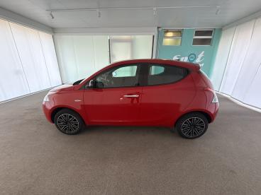 LANCIA CERTIFIED Lancia Ypsilon 1.0 Firefly 70cv S&s Hybrid Gold Usata - City Car Ibrido Rosso - Napoli - 2407020_4
