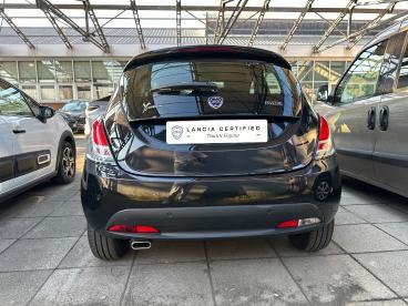LANCIA CERTIFIED Lancia Ypsilon 1.0 Firefly 70cv S&s Hybrid Gold Usata - City Car Ibrido Nero - Torino - 2407022_5