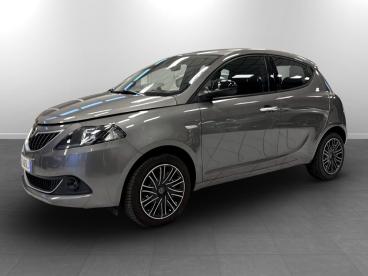 LANCIA CERTIFIED Lancia Ypsilon Iii 2021 1.2 Gold Gpl 69cv Usata - City Car  Grigio - Torino - 2407854_1