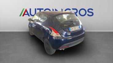 LANCIA CERTIFIED Lancia Ypsilon Iii 2021 1.2 Gold Gpl 69cv Usata - City Car  Blu - Torino - 2407858_3