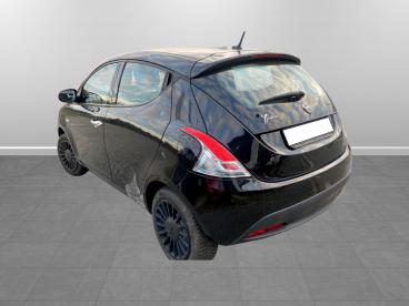 LANCIA CERTIFIED Lancia Ypsilon Iii 2021 1.0 Firefly Hybrid Silver S And S 70cv Usata - City Car Ibrido Nero - Torino - 2407862_3