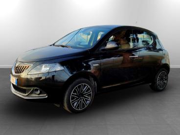 LANCIA CERTIFIED Lancia Ypsilon Iii 2021 1.0 Firefly Hybrid Gold S And S 70cv Usata - City Car Ibrido Nero - Torino - 2407868_1