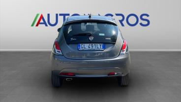 LANCIA CERTIFIED Lancia Ypsilon Iii 2021 1.0 Firefly Hybrid Gold S And S 70cv Usata - City Car Ibrido Grigio - Torino - 2407869_4