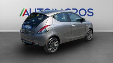 LANCIA CERTIFIED Lancia Ypsilon Iii 2021 1.0 Firefly Hybrid Gold S And S 70cv Usata - City Car Ibrido Grigio - Torino - 2407869_5