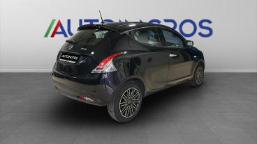LANCIA CERTIFIED Lancia Ypsilon Iii 2021 1.0 Firefly Hybrid Gold S And S 70cv 5p.t Usata - City Car Ibrido Nero - Torino - 2407871_5