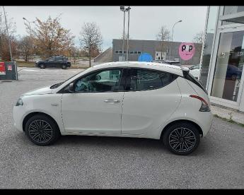 SPOTICAR Lancia Ypsilon 1.0 Firefly 5 Porte S&s Hybrid Gold Usata - City Car Ibrido Bianco - Portogruaro - 1202407987_4