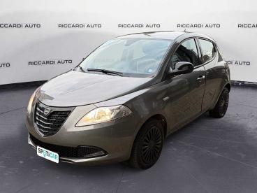 SPOTICAR Lancia Ypsilon 3&ordf; Serie 1.2 69 Cv 5 Porte Gold Usata - City Car Benzina Grigio - Magenta - 1202408721_1