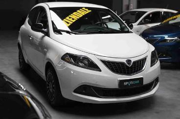 LANCIA CERTIFIED Lancia Ypsilon 1.0 Firefly 5 Porte S And S Hybrid Silver Usata - City Car Ibrido Bianco - Carmagnola - 2413769_3