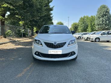 SPOTICAR Lancia Ypsilon 1.0 Firefly 70cv Hybrid Platino Usata - City Car Ibrido Bianco - Torino - 1002415306_2
