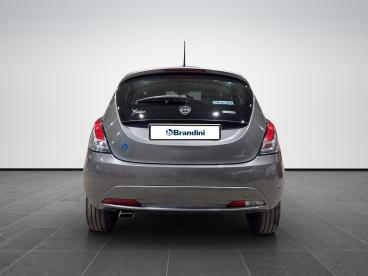 LANCIA CERTIFIED Lancia Ypsilon 1.0 Firefly Hybrid Unyca S And S 70cv Usata - City Car Ibrido Grigio - Pistoia - 2415798_5