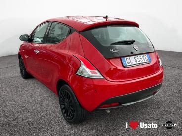 LANCIA CERTIFIED Lancia Ypsilon Iii 2021 1.0 Firefly Hybrid Silver S And S 70cv Usata - City Car Ibrido Rosso - Roma - 2415812_4