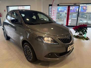 LANCIA CERTIFIED Lancia Ypsilon 1.0 Firefly 5 Porte S And S Hybrid Platino Usata - City Car Ibrido Grigio - Benevento - 2415815_3