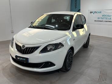LANCIA CERTIFIED Lancia Ypsilon 1.0 Firefly 5 Porte Hybrid Ecochic Gold Usata - City Car Ibrido Bianco - Bologna - 2416357_1
