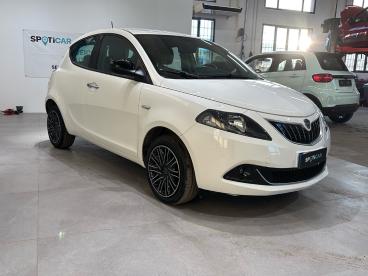 LANCIA CERTIFIED Lancia Ypsilon 1.0 Firefly 5 Porte Hybrid Ecochic Gold Usata - City Car Ibrido Bianco - Bologna - 2416357_3