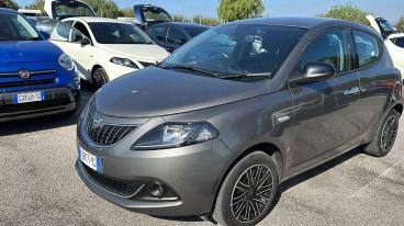 LANCIA CERTIFIED Lancia Ypsilon 1.0 Firefly 70 Cv Start And Amp,stop Hybrid Gold Usata - City Car Ibrido Grigio - Fisciano - 2416377_1