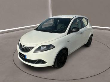LANCIA CERTIFIED Lancia Ypsilon 3aª Serie - 1.0 Firefly 5 Porte S And S Hybrid Si Usata - City Car Ibrido Bianco - Melilli - 2418101_3