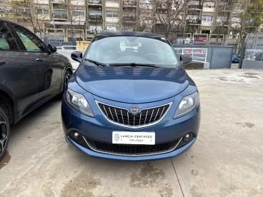 LANCIA CERTIFIED Lancia Ypsilon 1.0 Firefly 70cv Hybrid Platino Usata - City Car Ibrido Blu - Milano - 2418253_2