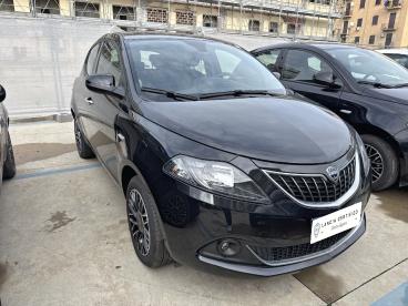 LANCIA CERTIFIED Lancia Ypsilon 1.0 Firefly 70cv Hybrid Platino Usata - City Car Ibrido Nero - Milano - 2418254_3
