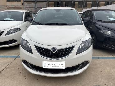 LANCIA CERTIFIED Lancia Ypsilon 1.0 Firefly 70cv Hybrid Platino Usata - City Car Ibrido Bianco - Milano - 2418255_2