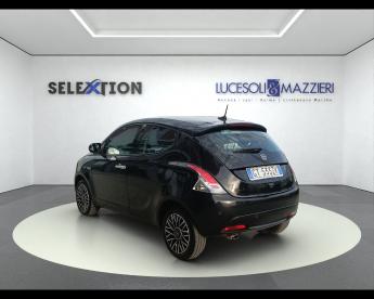 LANCIA CERTIFIED Lancia Ypsilon 3ª Serie 1.0 Firefly 5 Porte S And S Hybrid Platin Usata - City Car Ibrido Nero - Ancona - 2422197_3
