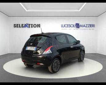 LANCIA CERTIFIED Lancia Ypsilon 3ª Serie 1.0 Firefly 5 Porte S And S Hybrid Platin Usata - City Car Ibrido Nero - Ancona - 2422197_5