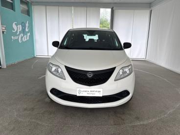 LANCIA CERTIFIED Lancia Ypsilon 1.0 70cv Firefly Hybrid S&s Silver Usata - City Car Ibrido Bianco - Napoli - 2422373_2