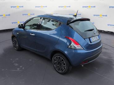 LANCIA CERTIFIED Lancia Ypsilon Iii 2011 1.0 Firefly Hybrid Silver Plus S And S 70 Usata - City Car Ibrido Blu - Roma - 2422659_3