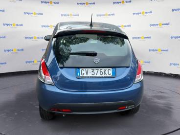 LANCIA CERTIFIED Lancia Ypsilon Iii 2011 1.0 Firefly Hybrid Silver Plus S And S 70 Usata - City Car Ibrido Blu - Roma - 2422659_4